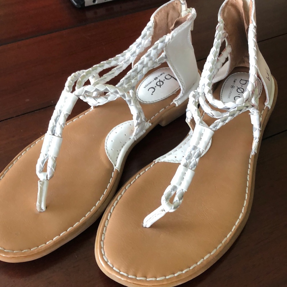 EUC BOC by Born Strappy Sandal Size 8